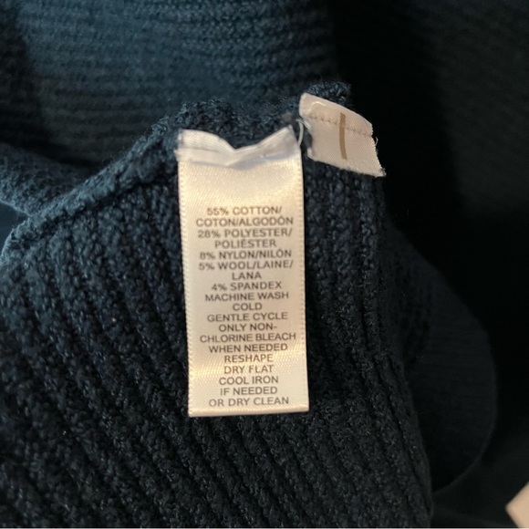 Ann Taylor LOFT Cowl Neck Sweater Size XS - Picture 4 of 4